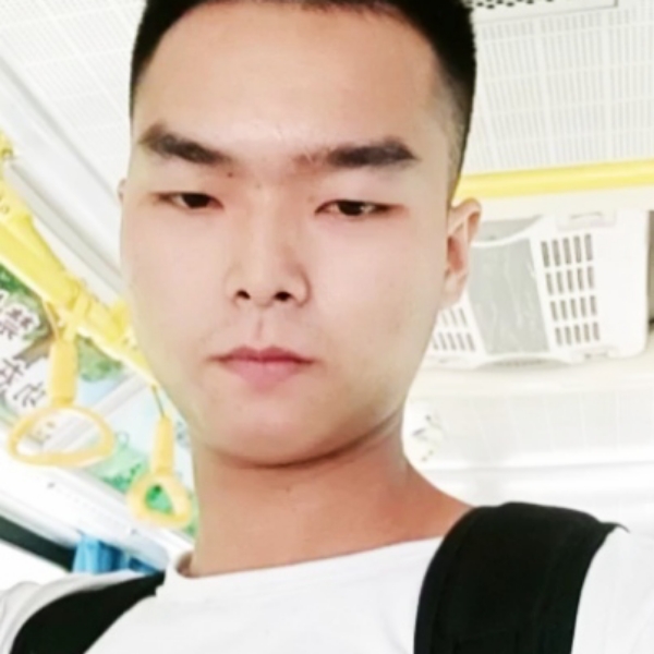 聪慧改变鞋垫的照片