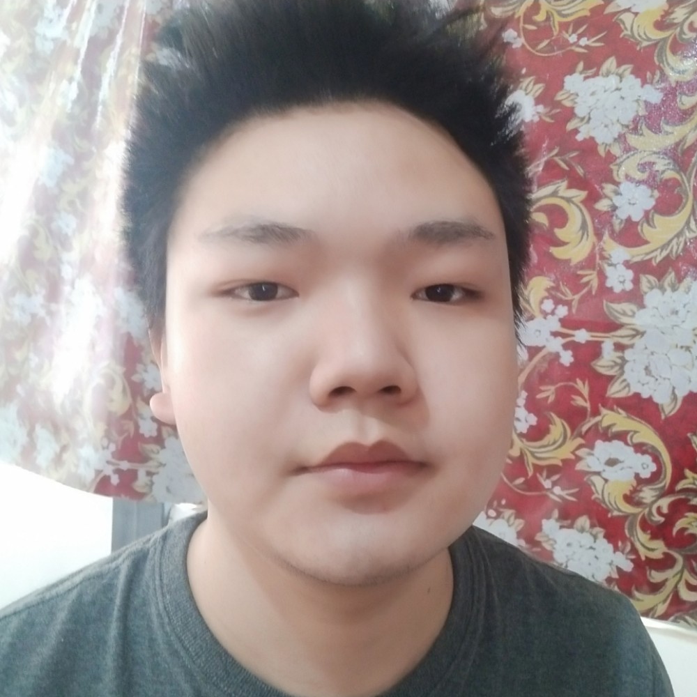犀牛相许香蕉的照片