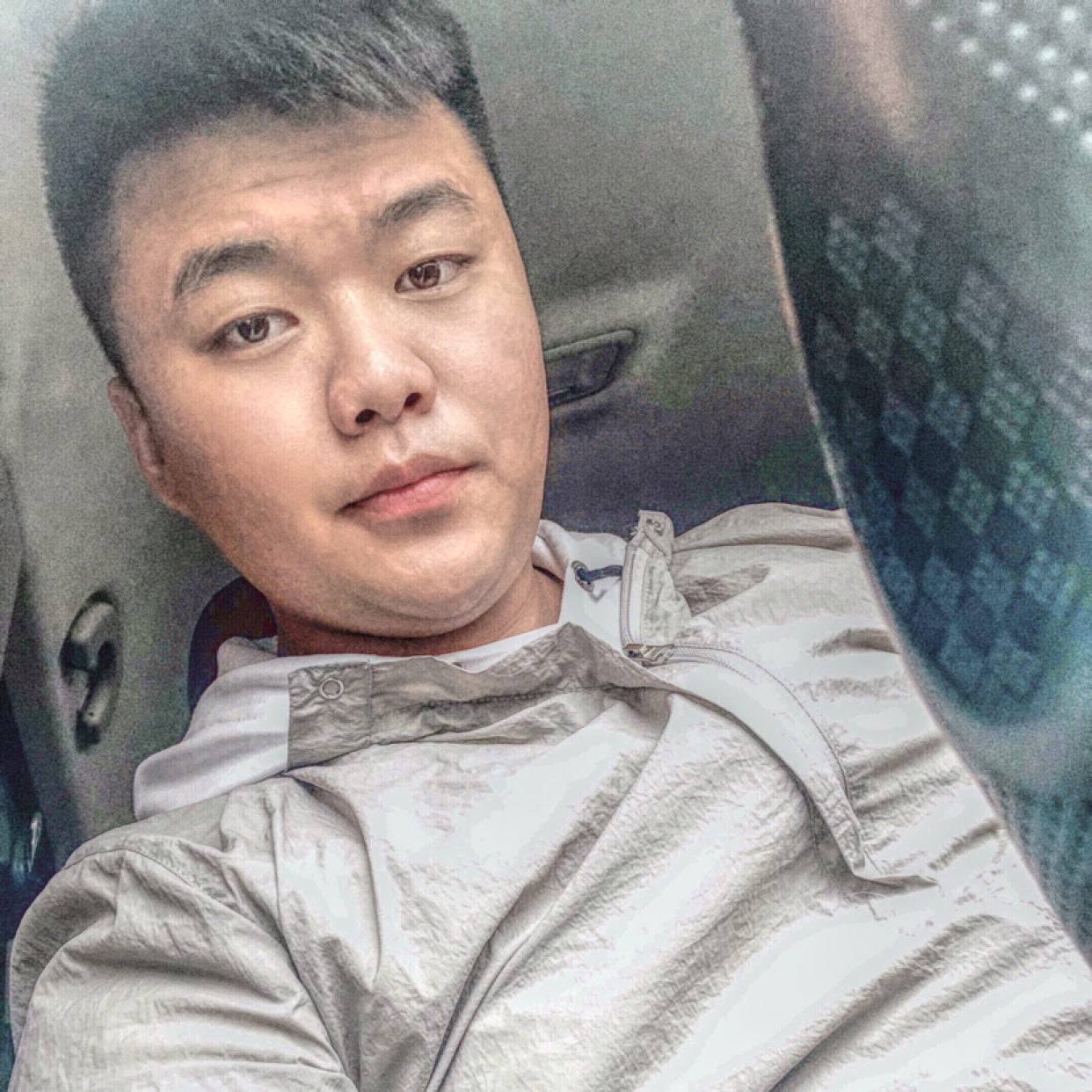 煎饼迎英俊的照片