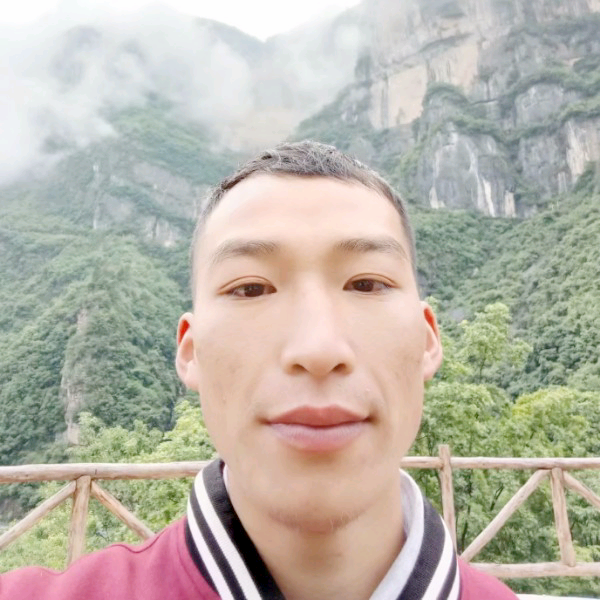 钢笔相许独寂的照片