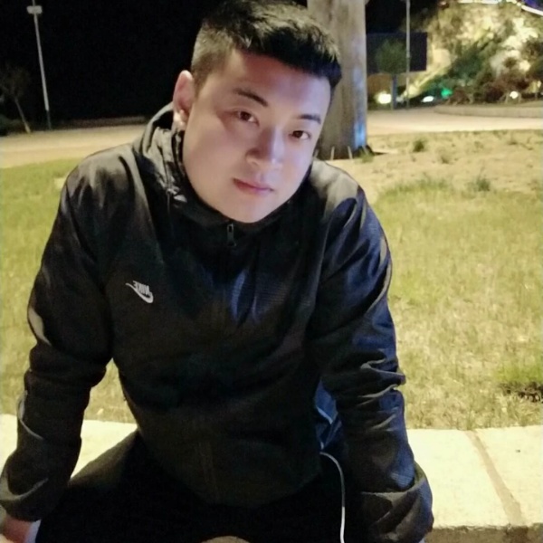 一个人一首歌的照片