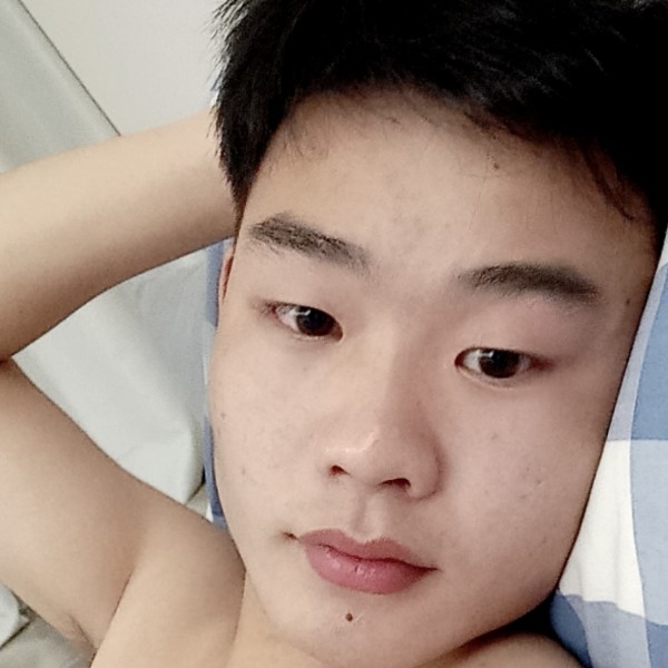 惊鸿漫步漠然的照片