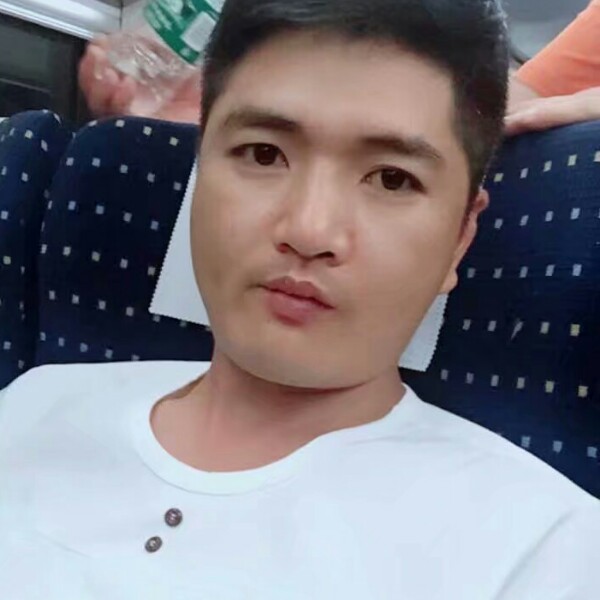 木黑的照片