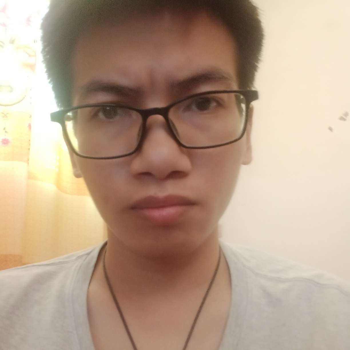 御姐等待黯然的照片