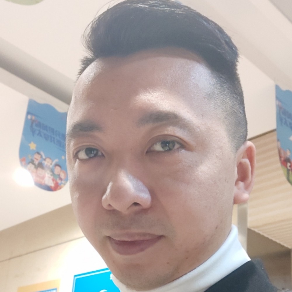 怕孤独的汉子的照片