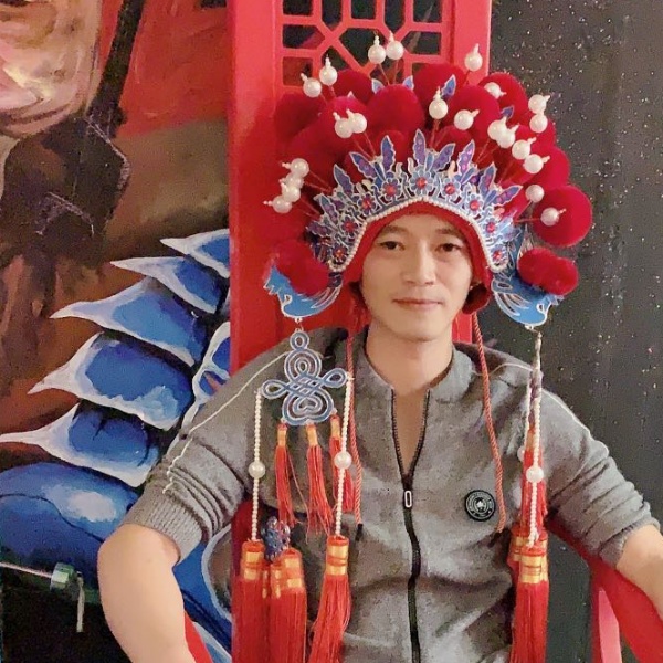 爰爱受的照片