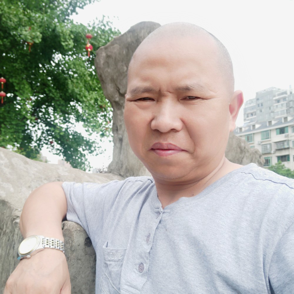 老迟到裙子的照片