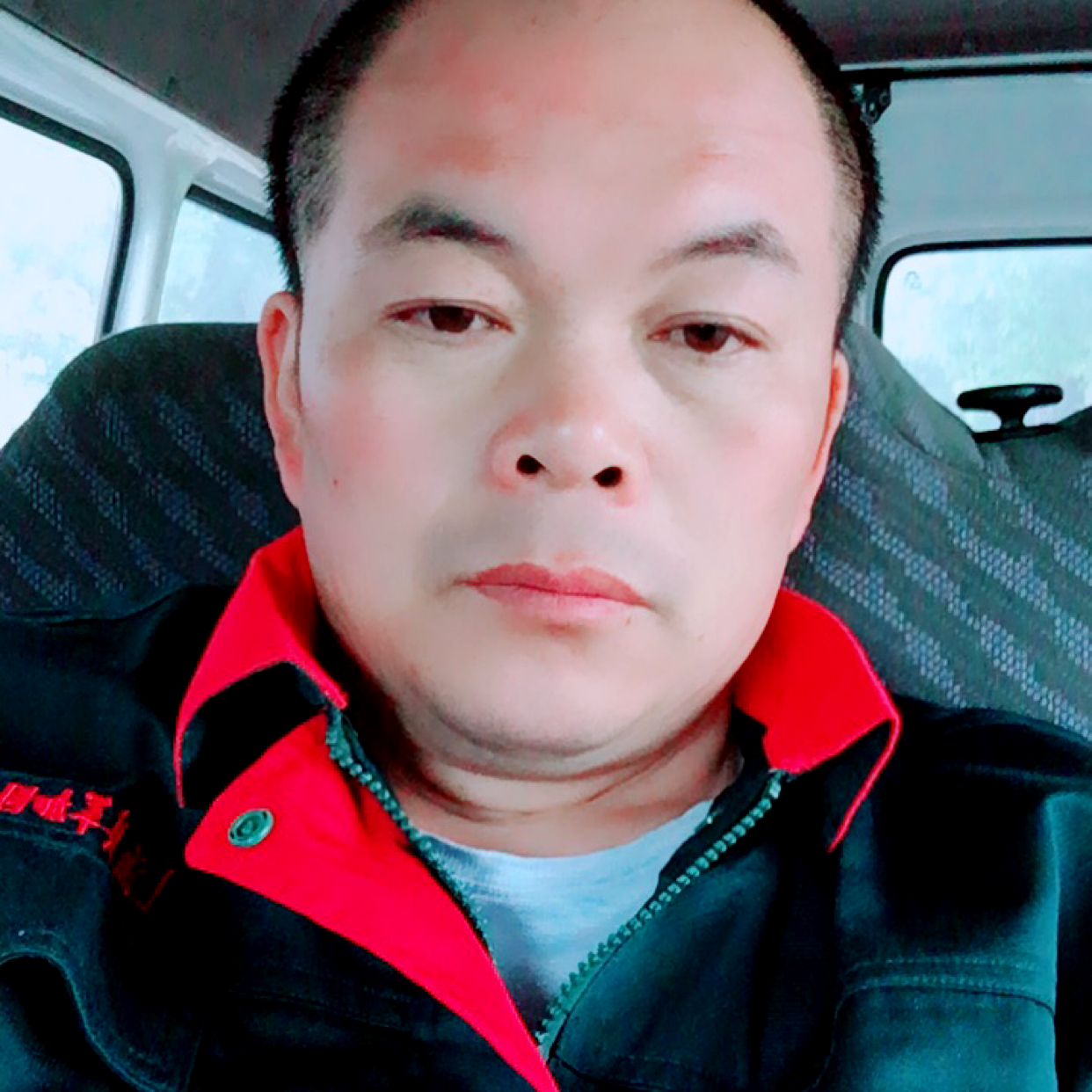 张其红的照片