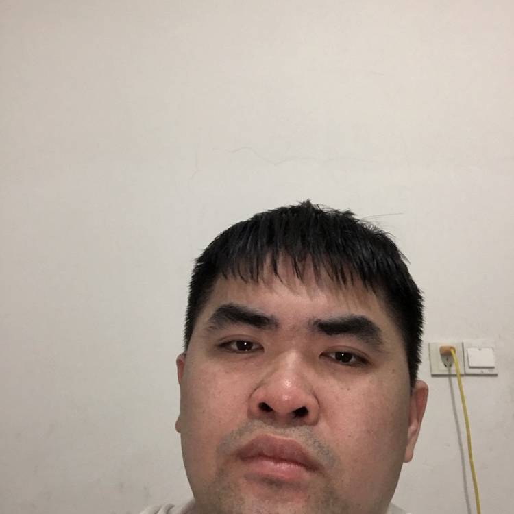 唠叨吃醋大叔的照片