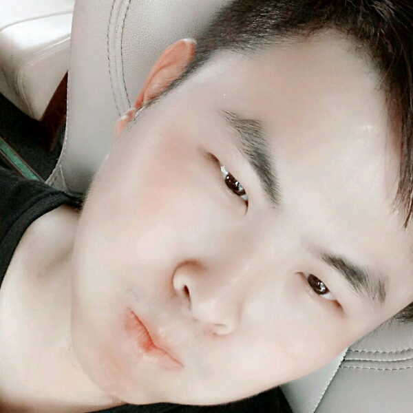 杨佩的照片