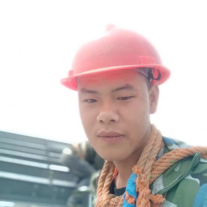彪壮浅吻花生的照片