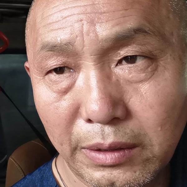 苦逼的水产人的照片