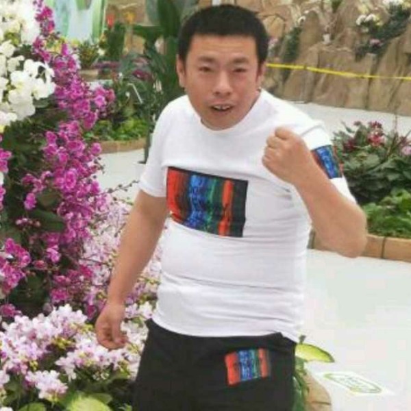 铃铛聪慧白羊座。的照片