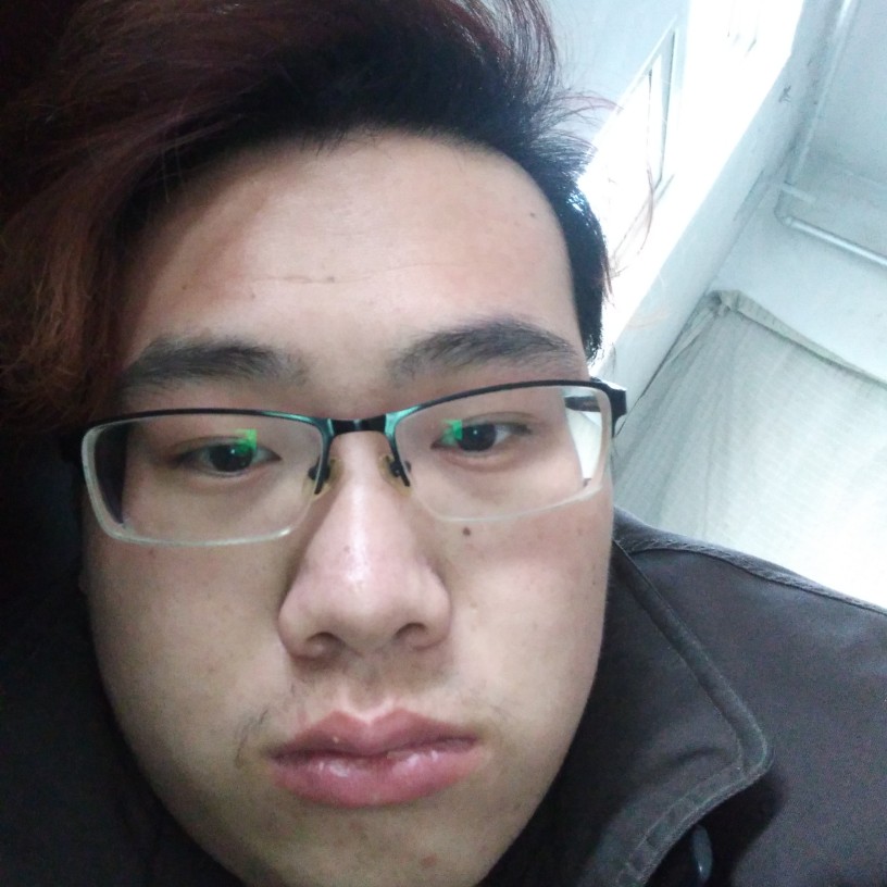 细心倾心小蘑菇的照片