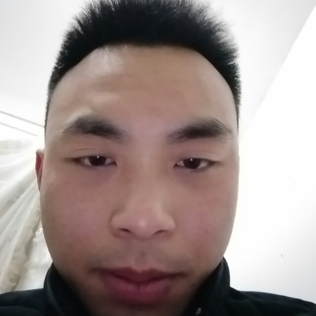 诚亮的照片