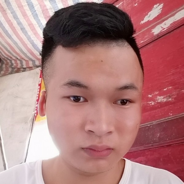 机器猫相许糊涂的照片