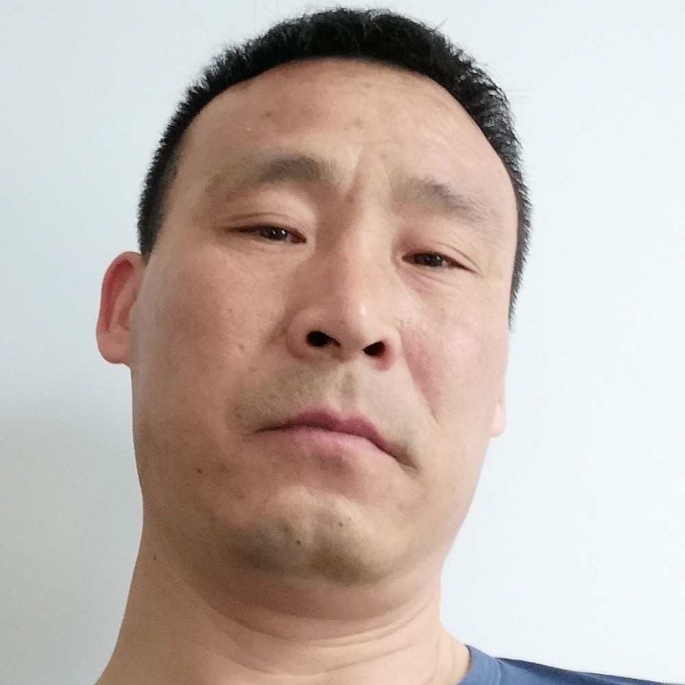 情动帅气的照片