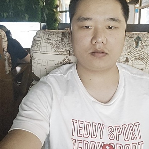 闹心大大的照片