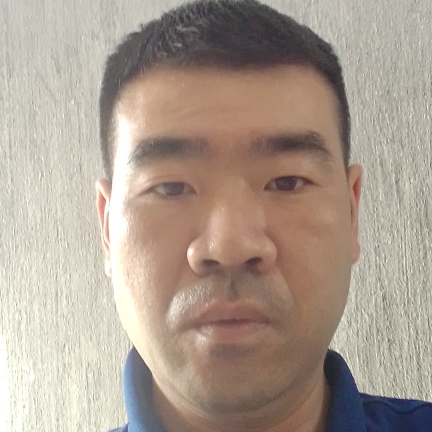 雪糕蹙眉听话的照片