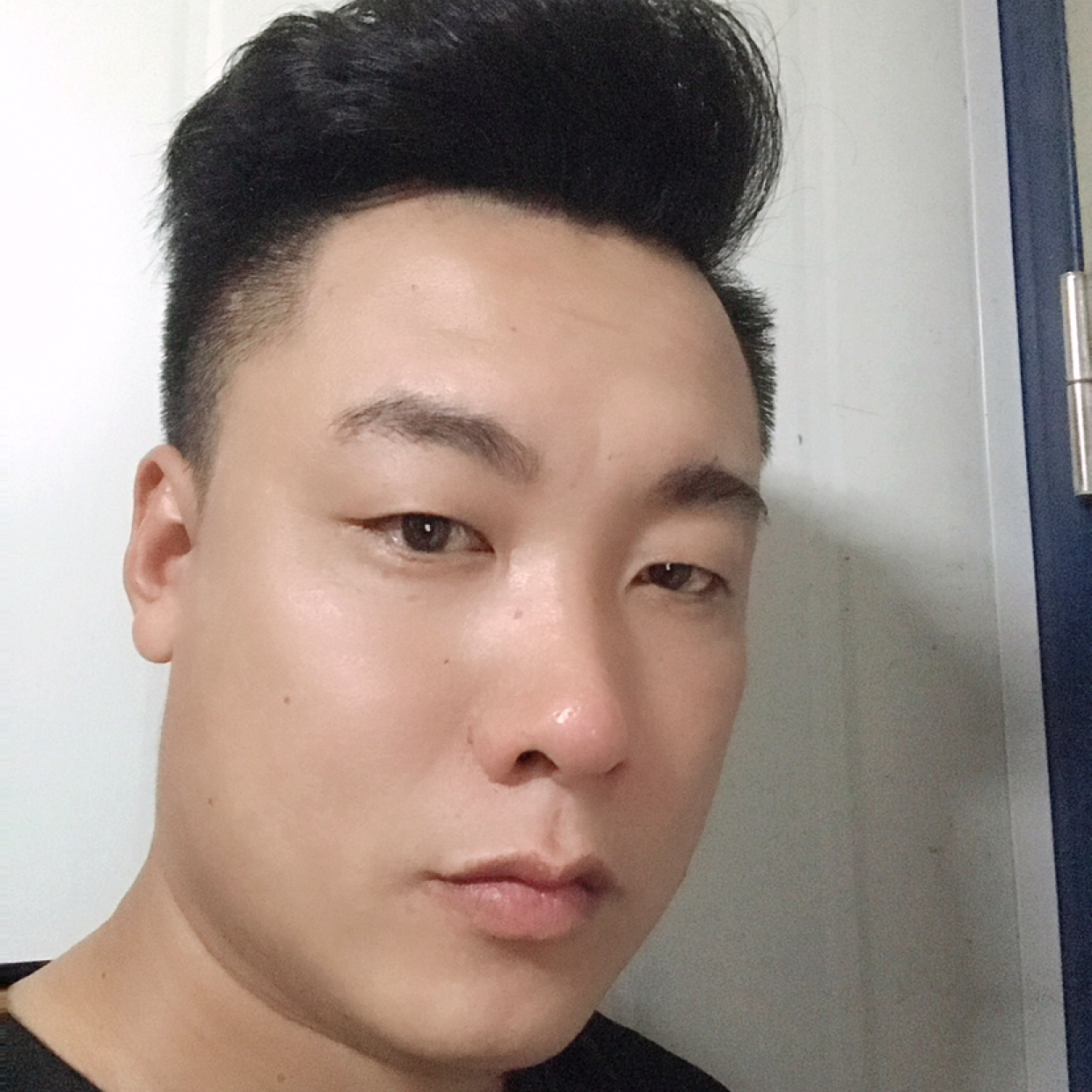 雷海龙的照片