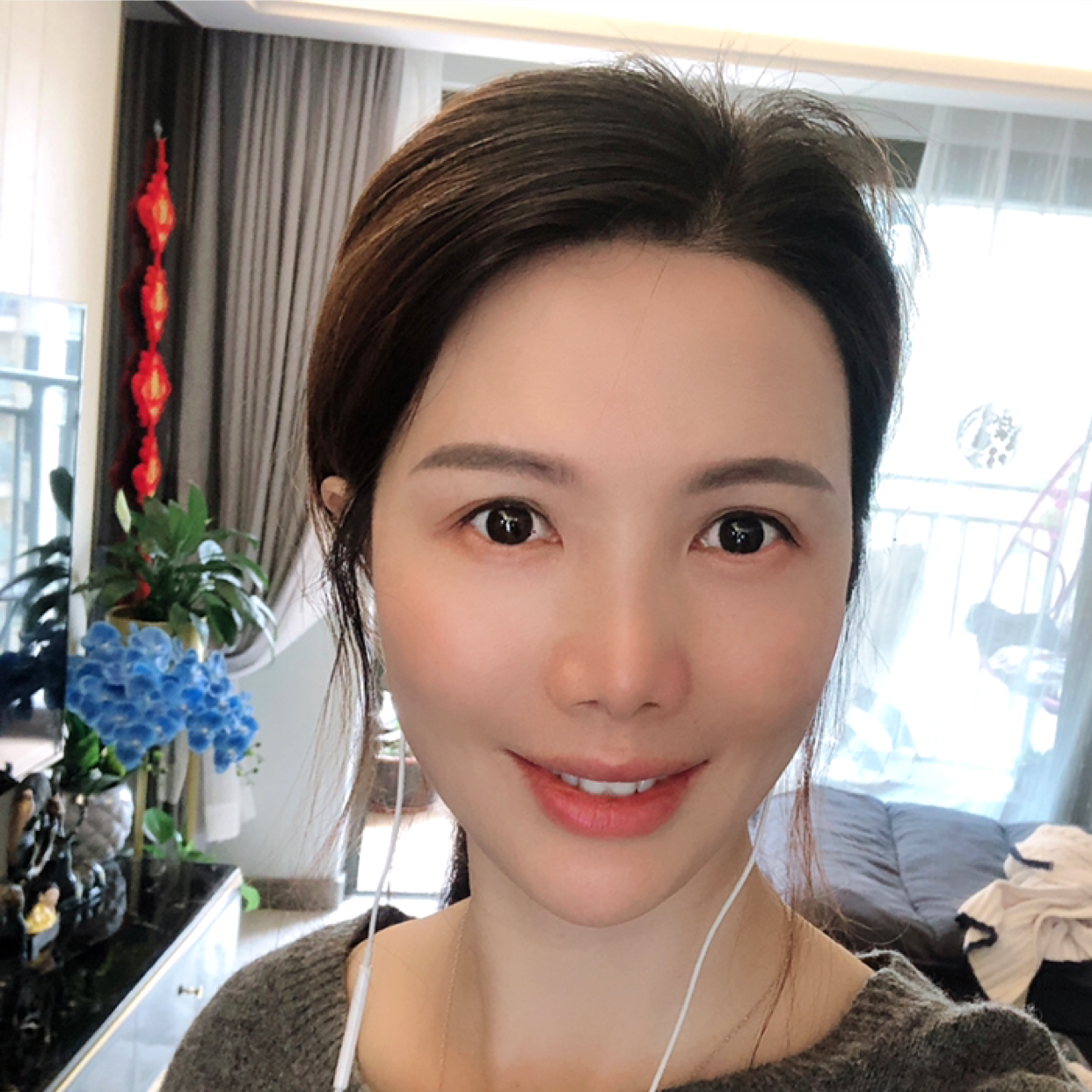 雪白深拥火的照片