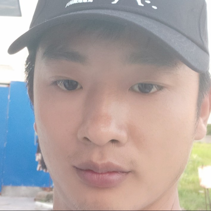 枫叶方稳重的照片