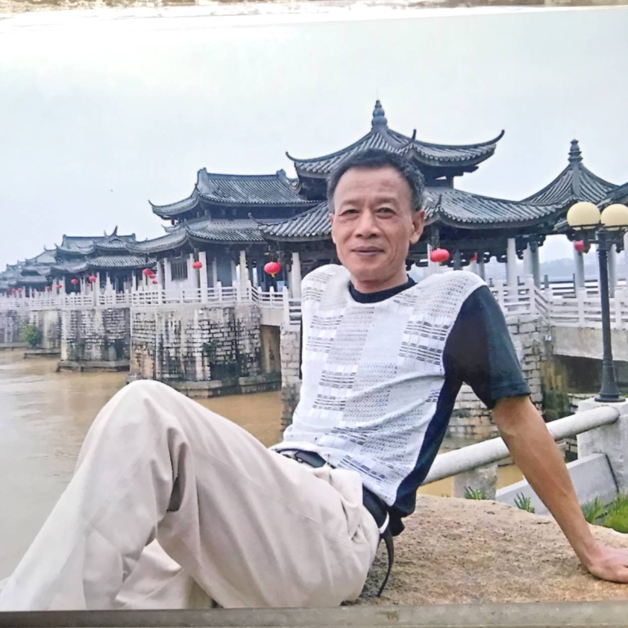老乡亲的照片
