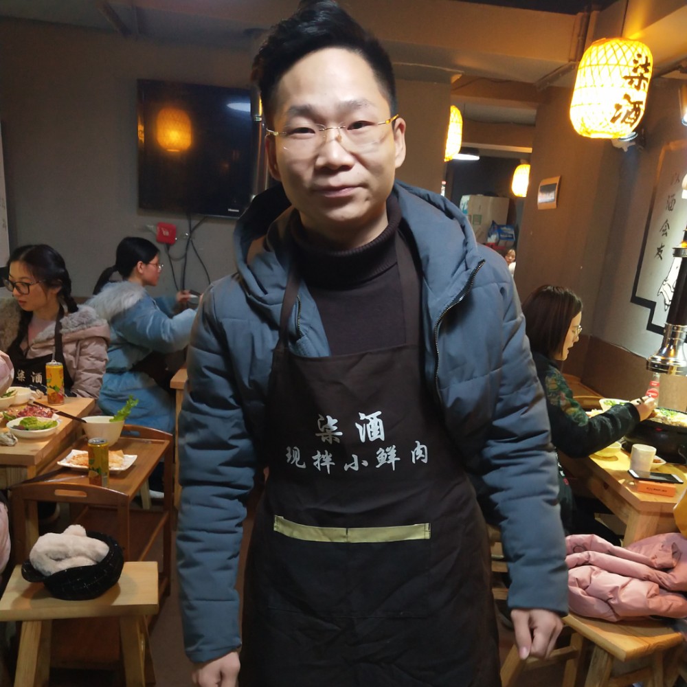 无限灯泡的照片