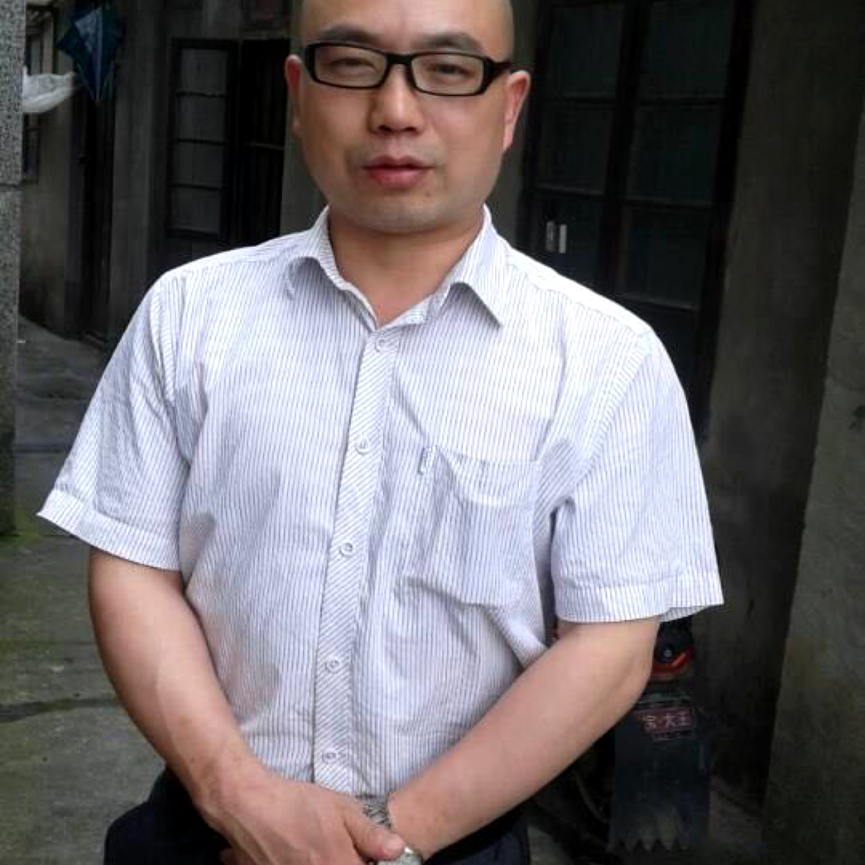 绝处求生的照片