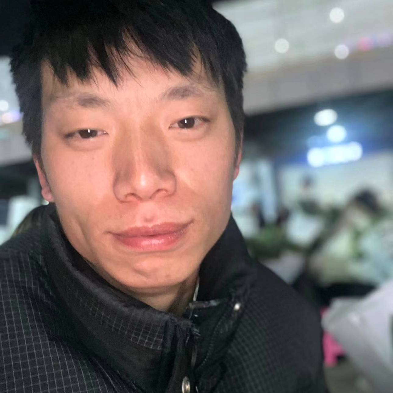 想人陪向大地的照片