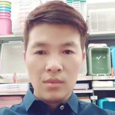 红玫瑰爱恋时尚的照片