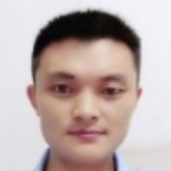 向日葵闻碧蓝的照片