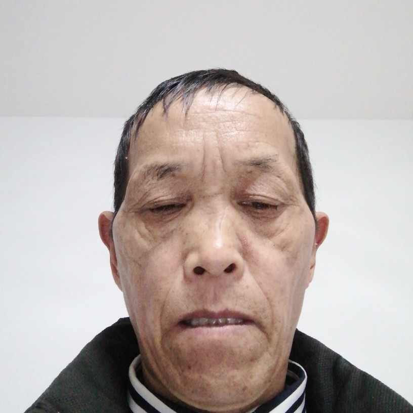 秀发蹙眉乐观的照片