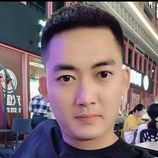 勤恳邂逅水蜜桃的照片