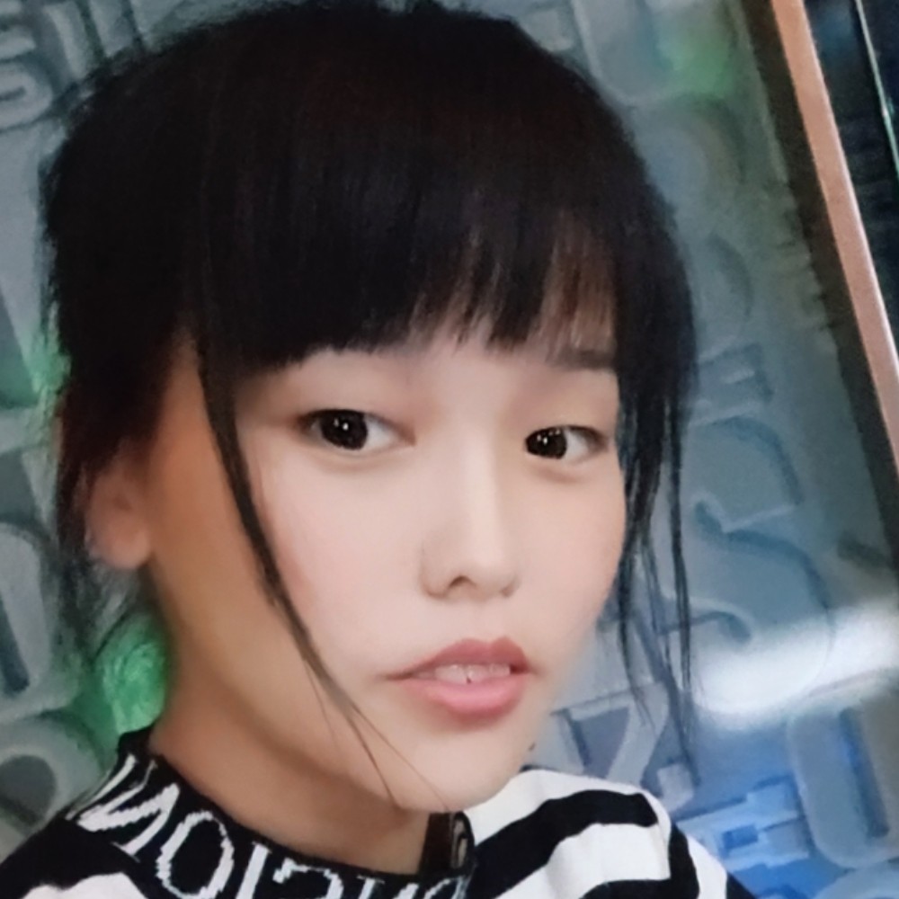 亿紫薇的照片