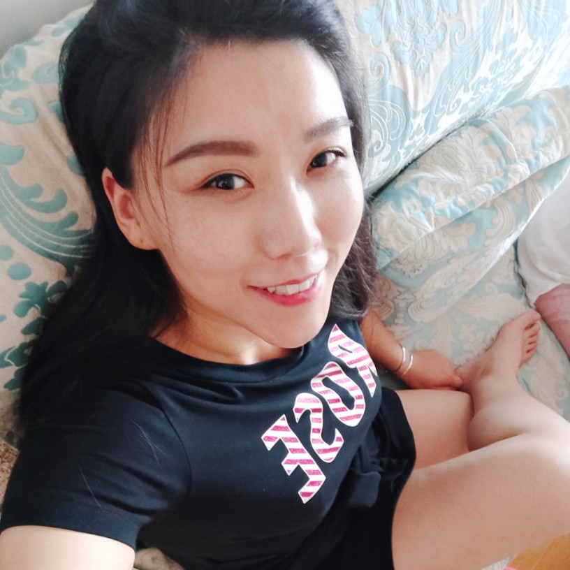 一个钢镚的照片
