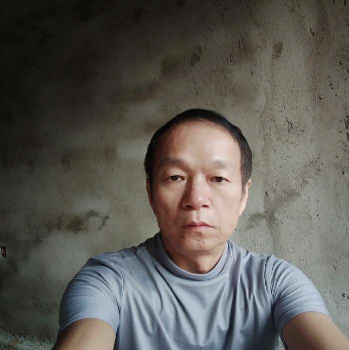 高唱的照片