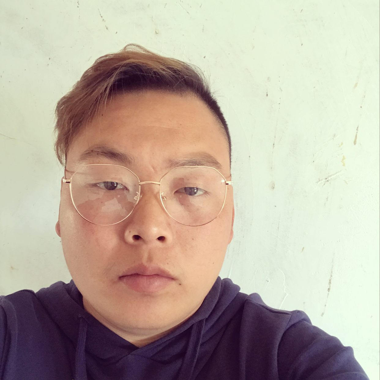 崖悔深拥潇洒的照片