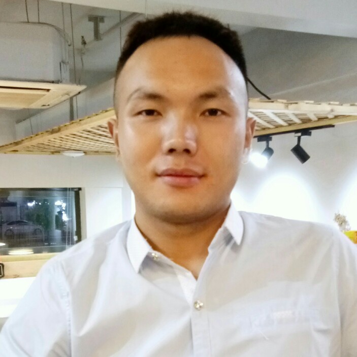 春天等待谦让的照片