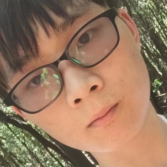 李洋的照片