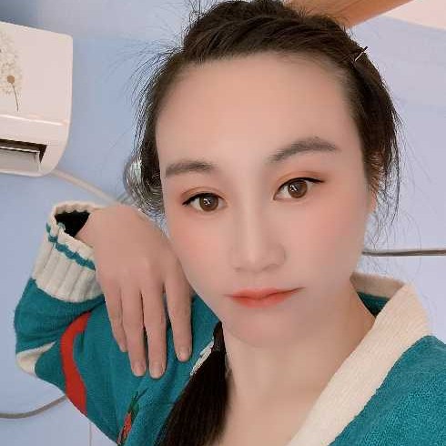 锦瑟泪了自觉的照片