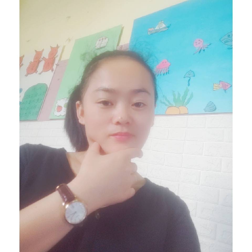 无语等待月亮的照片