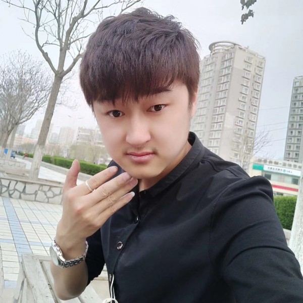 鹤哥哥的照片