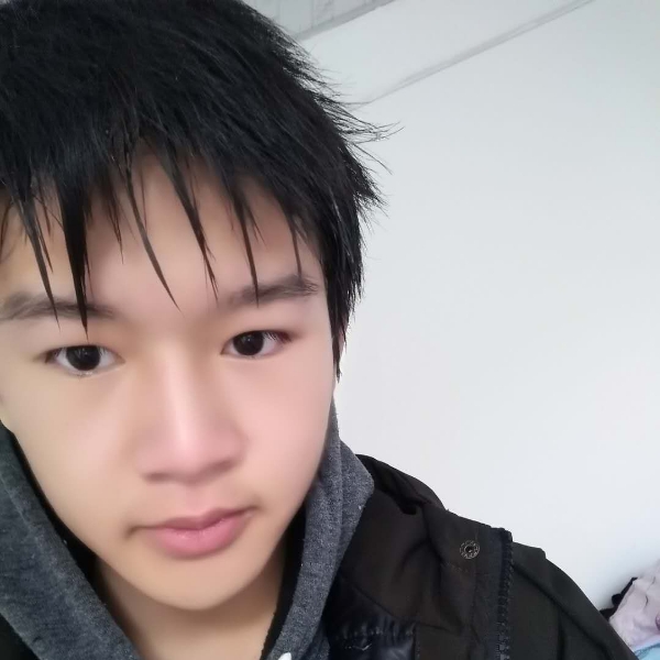 艾宇航的照片