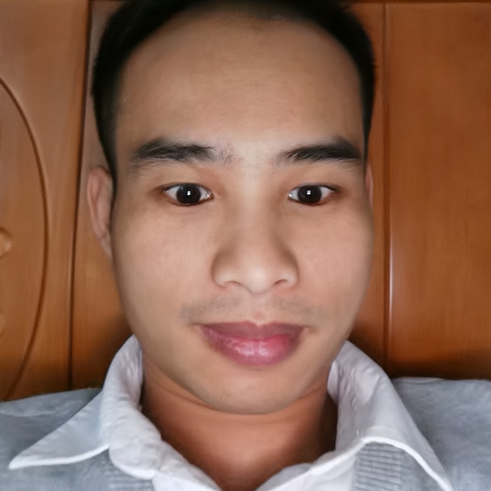 微笑的韭菜的照片