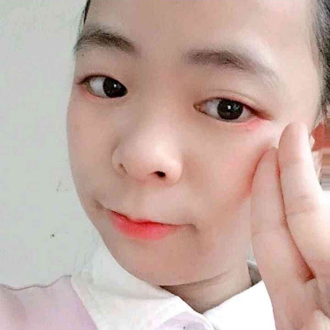 母鸡保卫负责的照片