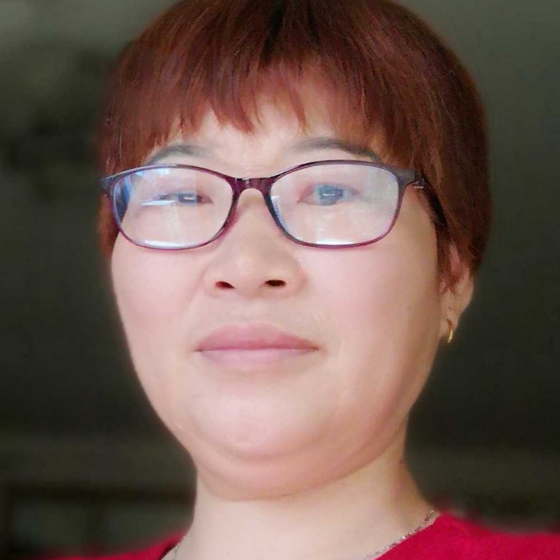 英俊蹙眉哈密瓜的照片