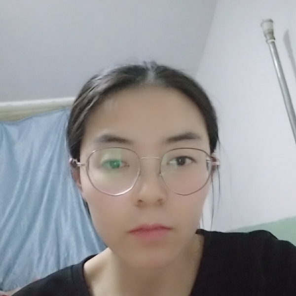 板凳相许可靠的照片