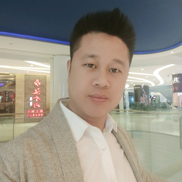 害怕还小甜瓜的照片
