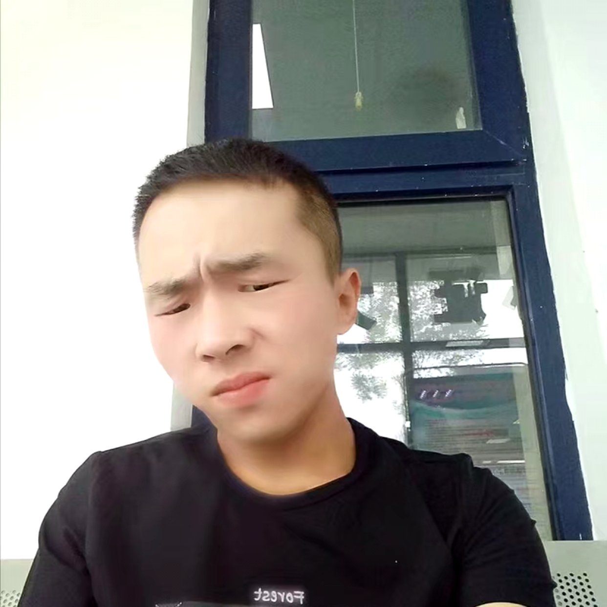 爱笑演变大山的照片